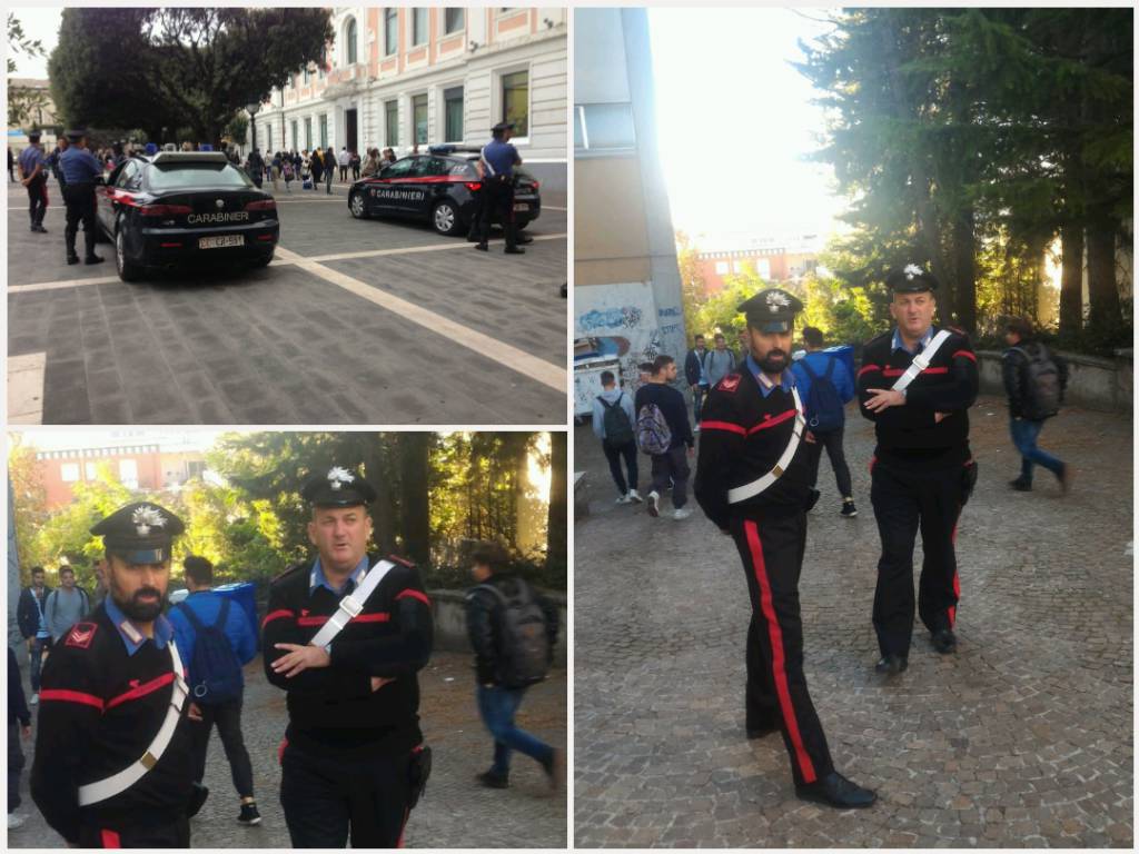 Controlli dei Carabinieri nelle scuole