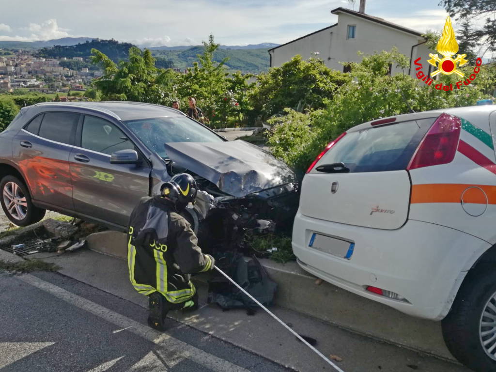 fuga-gas-incidente-colle-api-vigili-del-fuoco-polizia-150798