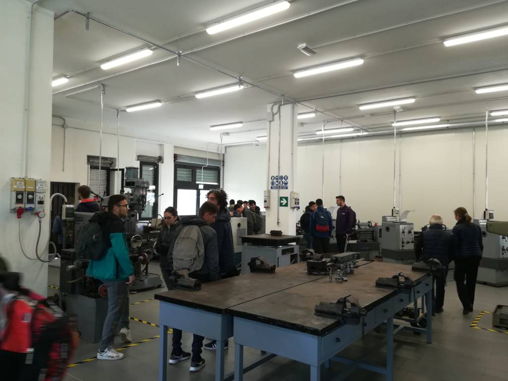 Laboratorio meccanica scuola e lavoro