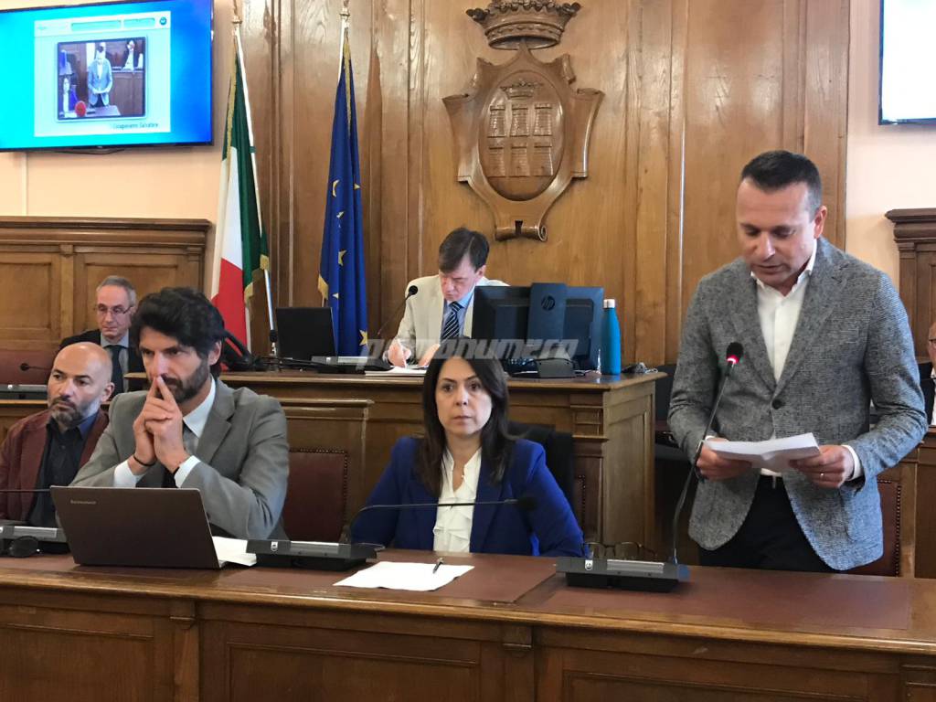 consiglio comunale sulle scuole Campobasso