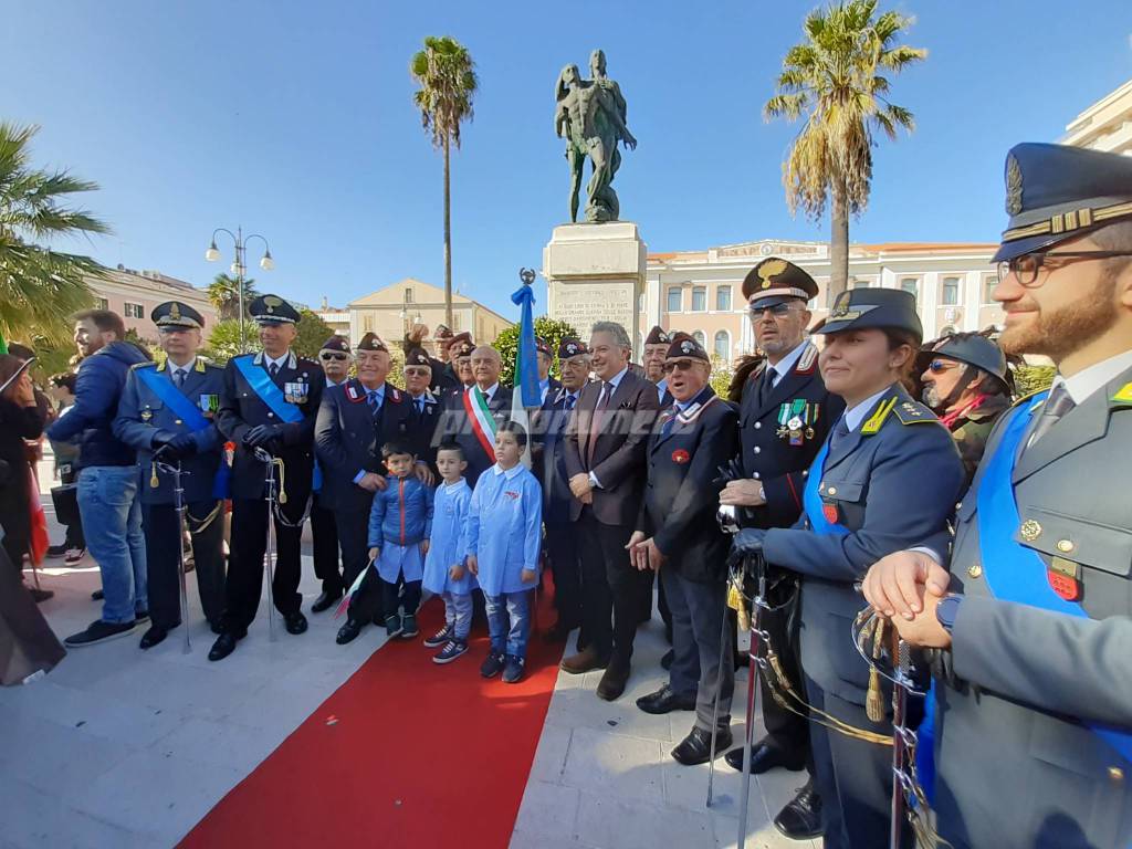4 novembre forze armate piazza Monumento cerimonia