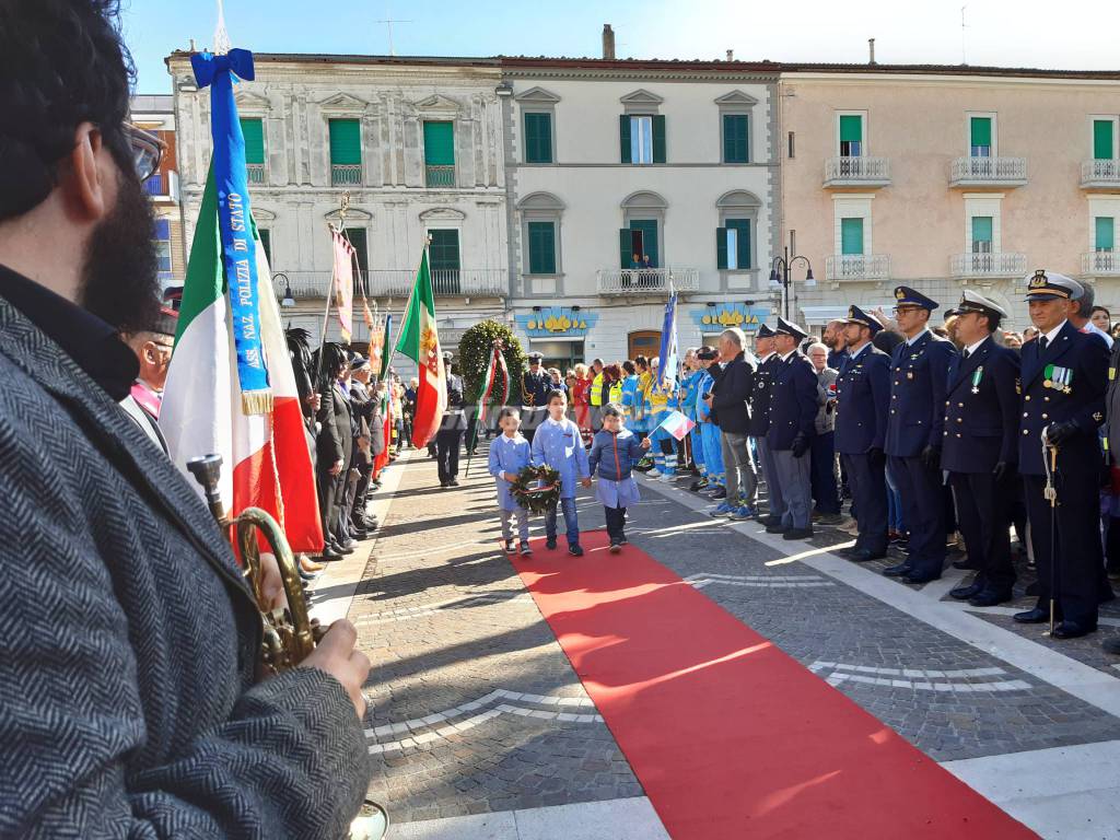 4 novembre forze armate piazza Monumento cerimonia