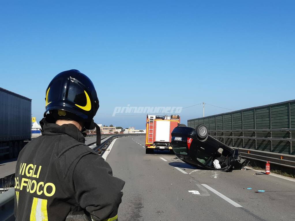 Auto ribaltata termoli