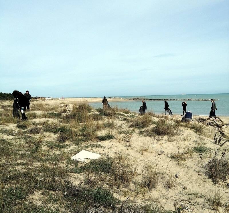 pulizia spiaggia campomarino