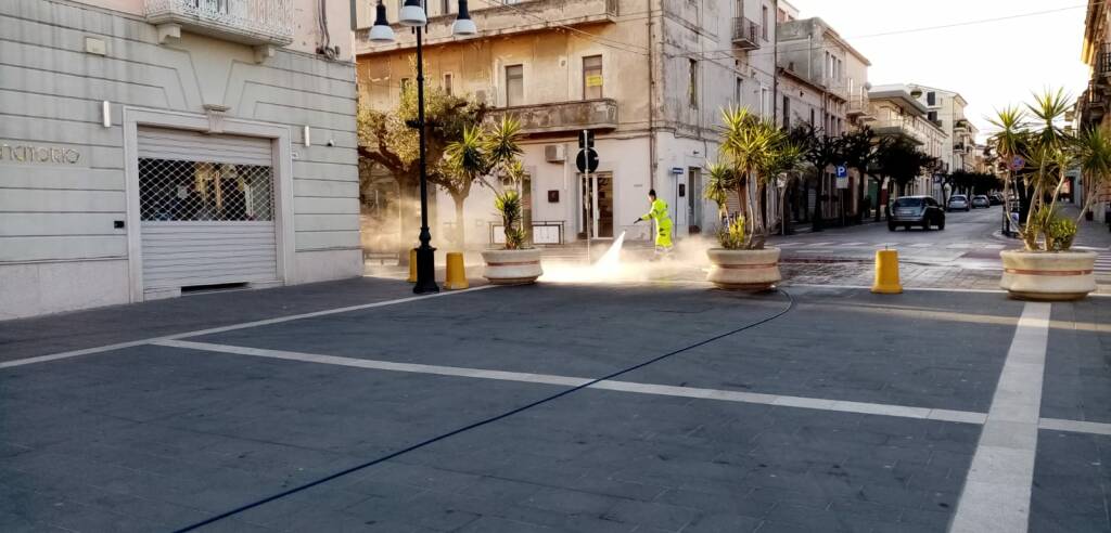 lavaggio strade termoli rieco