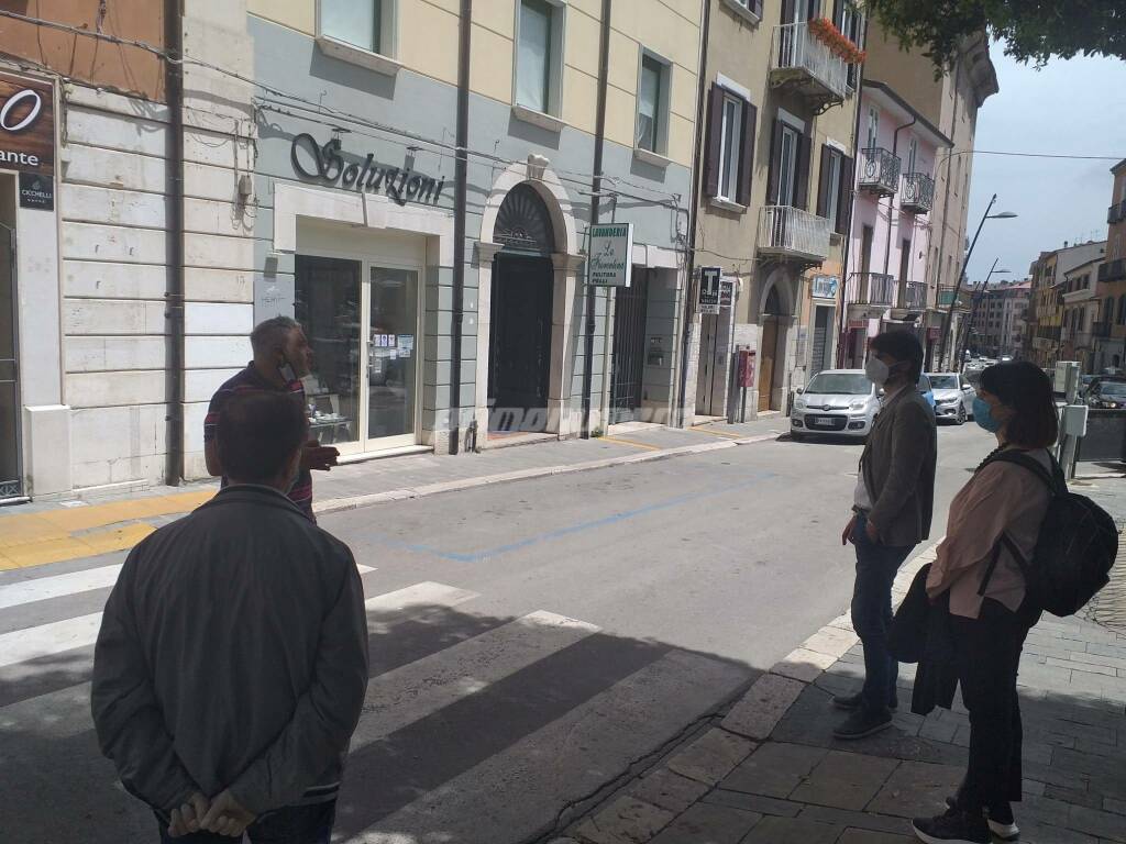 Campobasso riparte: negozi aperti e gente a passeggio