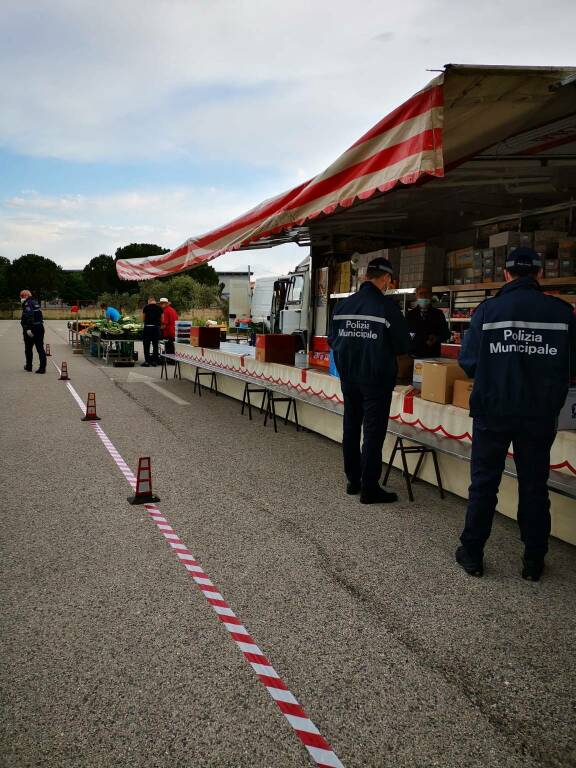 Polizia Locale Campomarino mercato