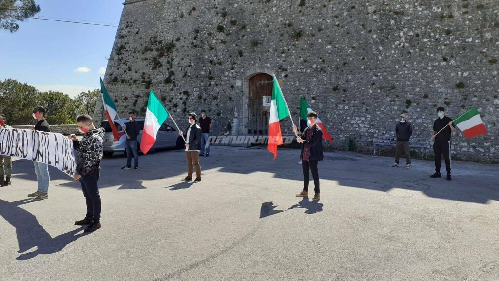 Mascherine tricolori Campobasso