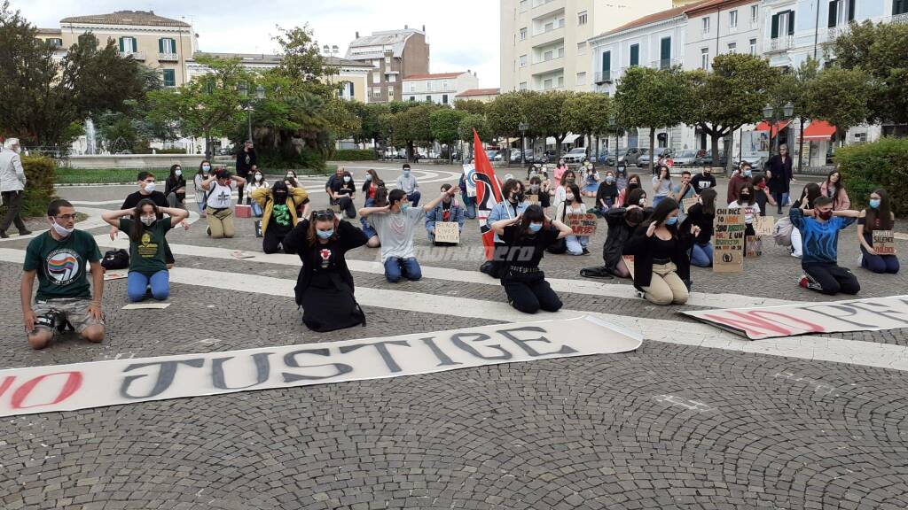 Campobasso flashmob Floyd