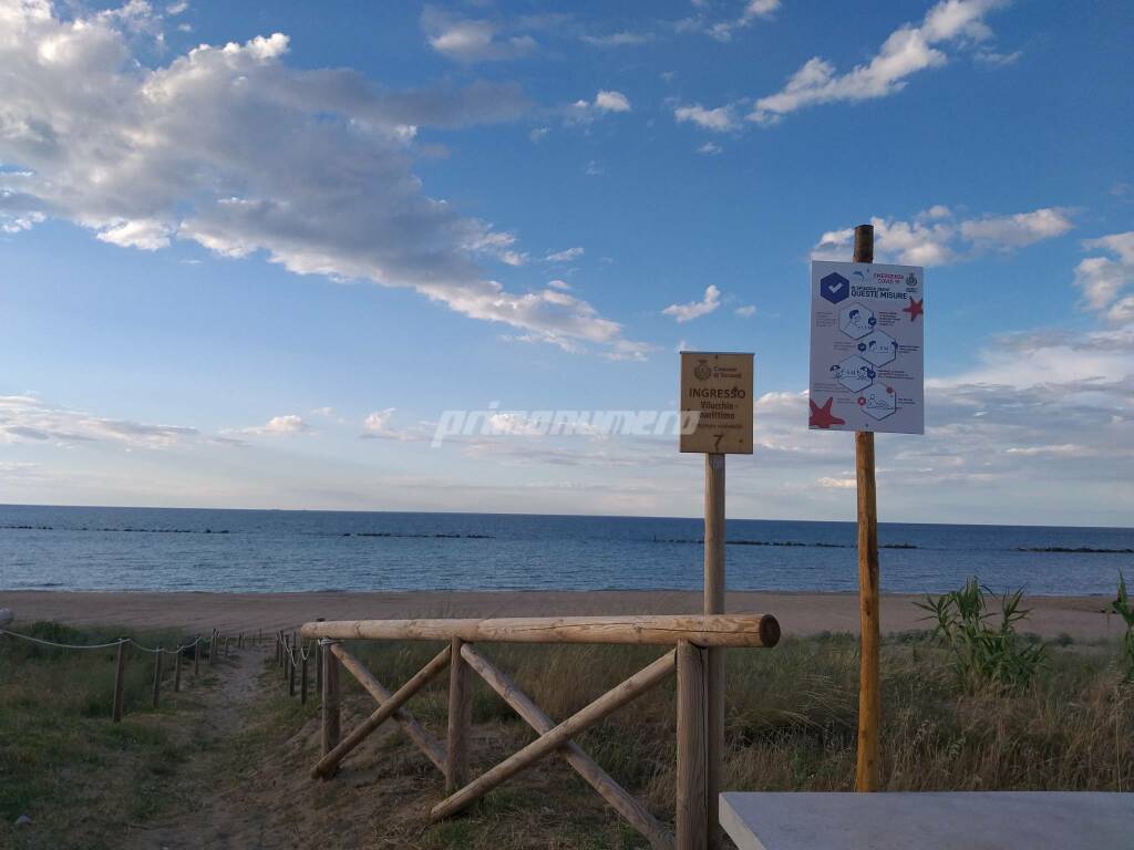 cartelloni accesso al mare spiaggia libera termoli