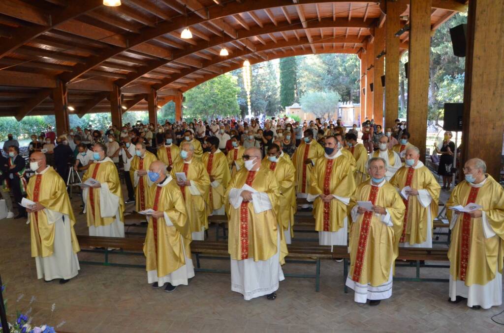 don elio 50esimo anniversario sacerdozio