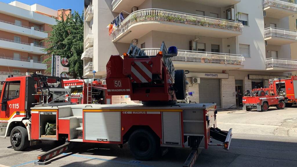 incendio vigili palazzo venafro