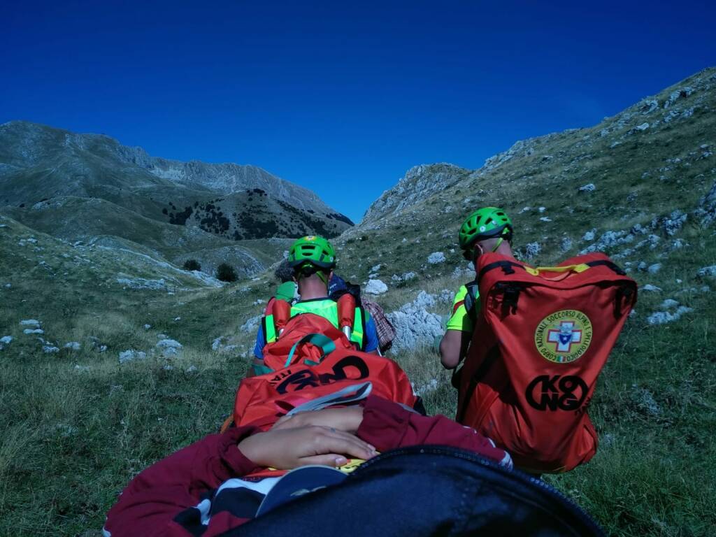 soccorso alpino ferita barella