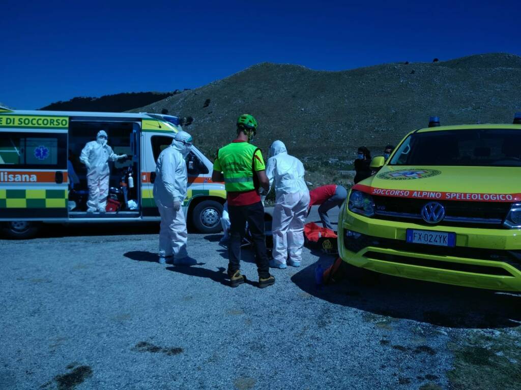 soccorso alpino ferita barella