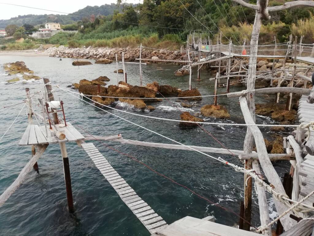 documentario giganti del mare trabucchi molise abruzzo puglia