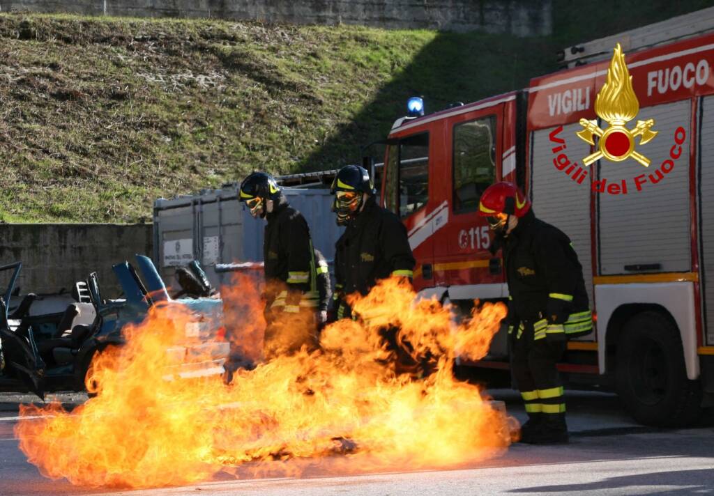 incendio vigili del fuoco