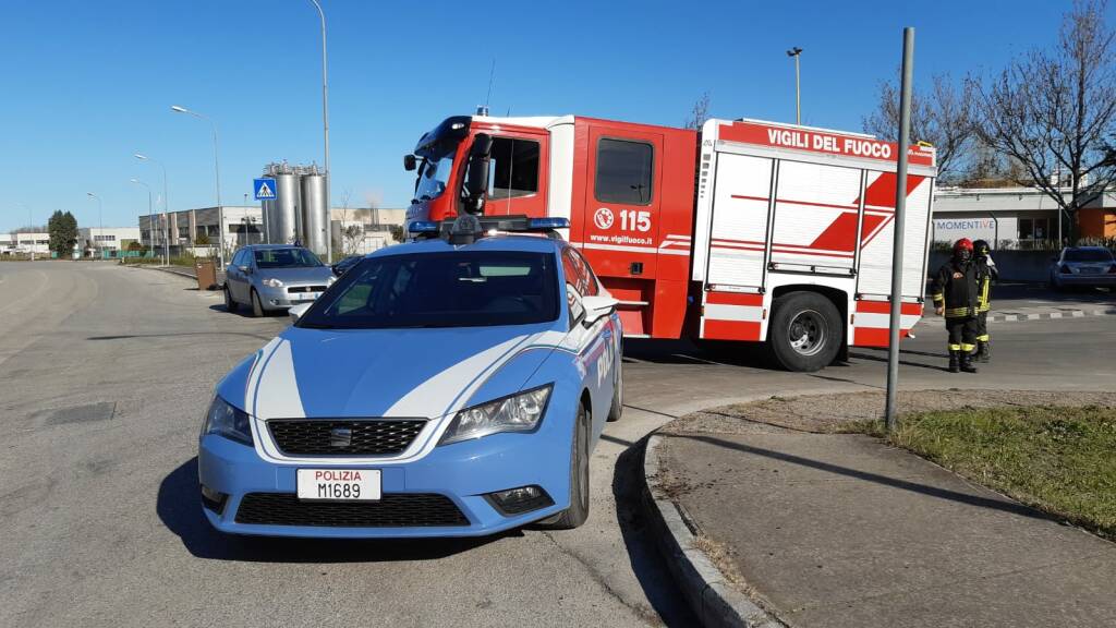 Momentive sospetta bomba artificieri polizia Termoli fabbrica vigili del fuoco