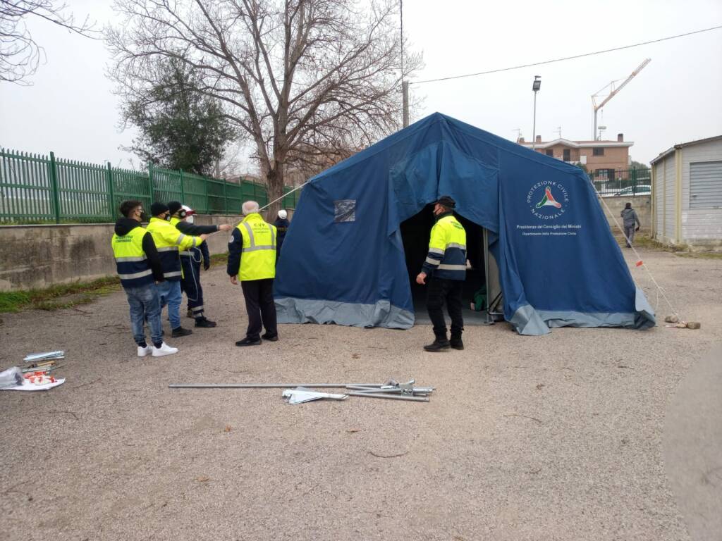 tenda protezione civile volontari cvp campomarino