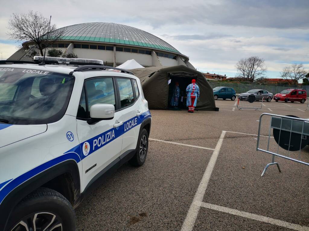 Screening tamponi rapidi antigenici covid campomarino Polizia municipale