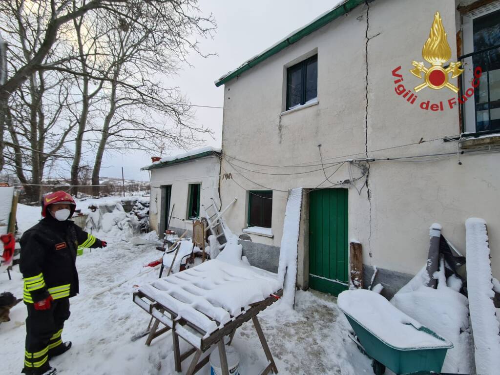 vigili del fuoco agnone neve caldaia