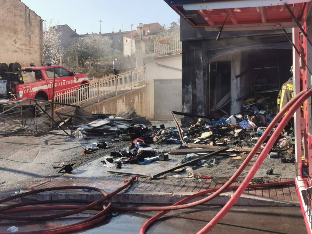 incendio market campodipietra