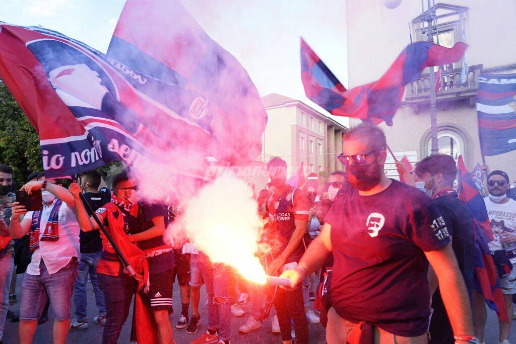 Campobasso si tinge di rossoblù - FOTO Terrigno