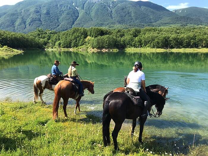 molise cavallo escursioni