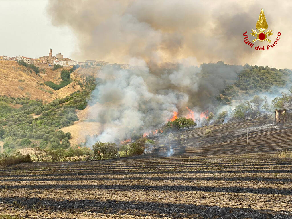 incendio san martino vigili fuoco fumo