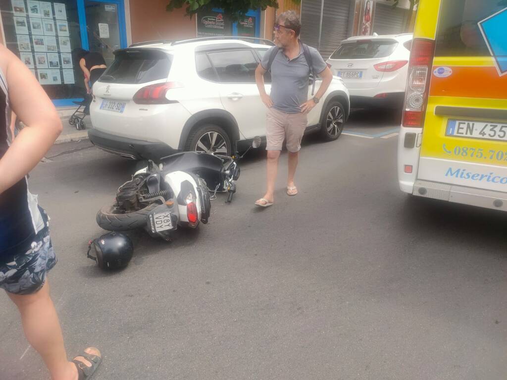 Incidente scooter salita panfilo 