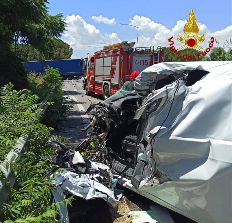 Incidente statale trignina tir