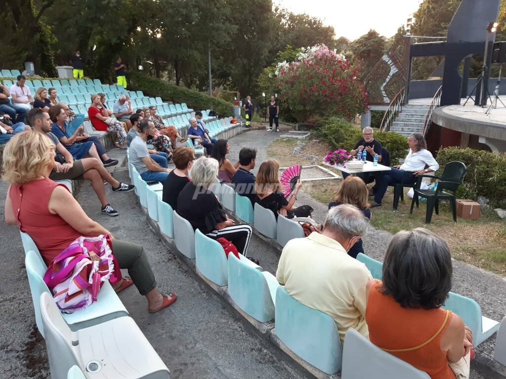 Terruzzi incontro libro parco teatro verde