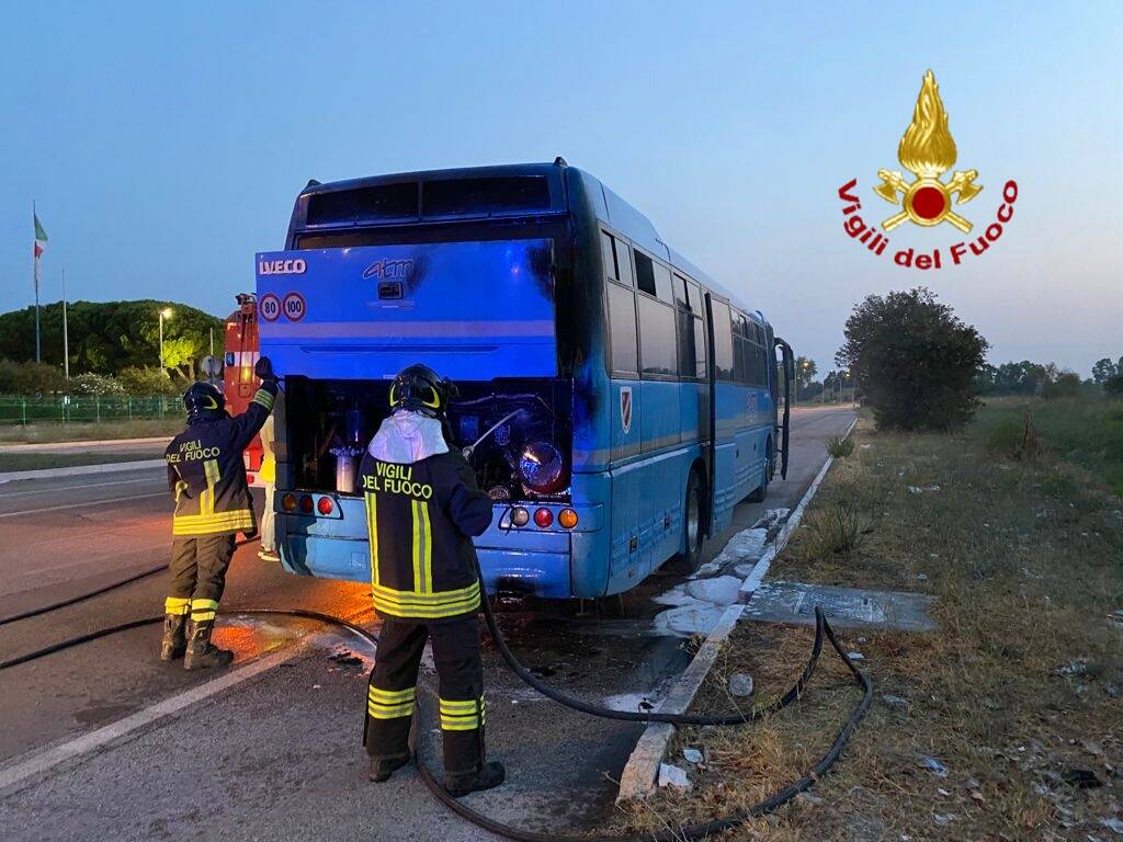 autobus atm incendio vigili fiat