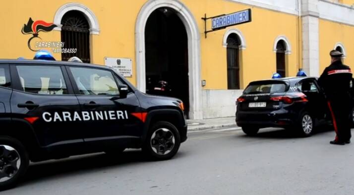 Carabinieri Campobasso arresti anziana sequestrata 