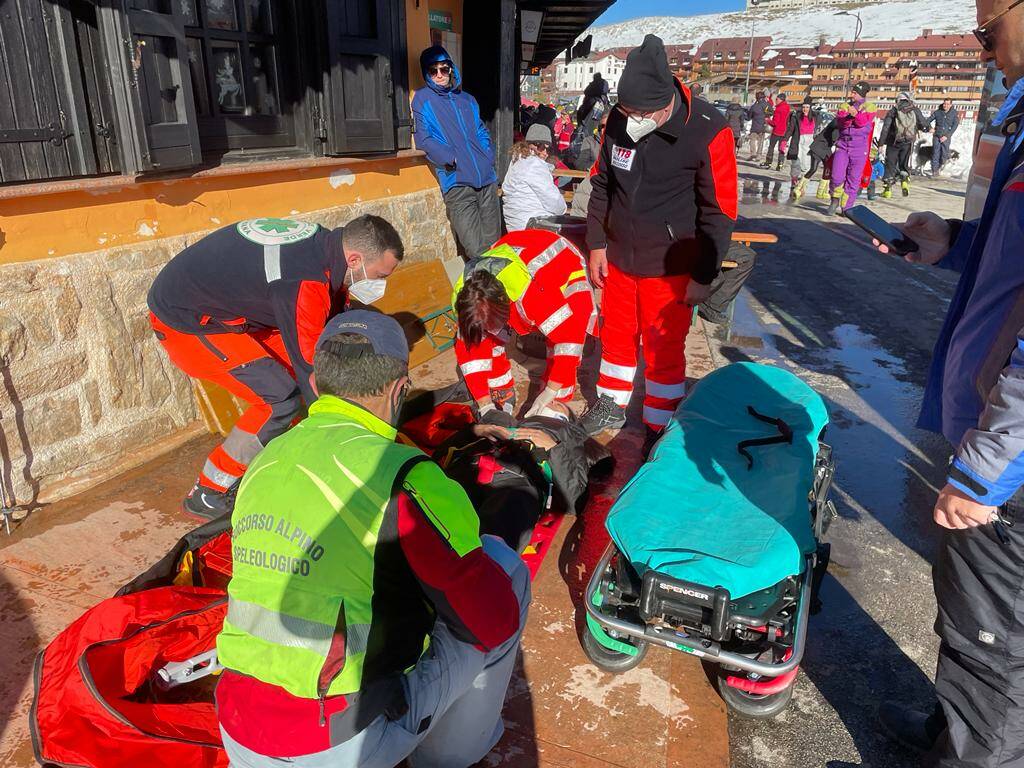 soccorso alpino campitello barella