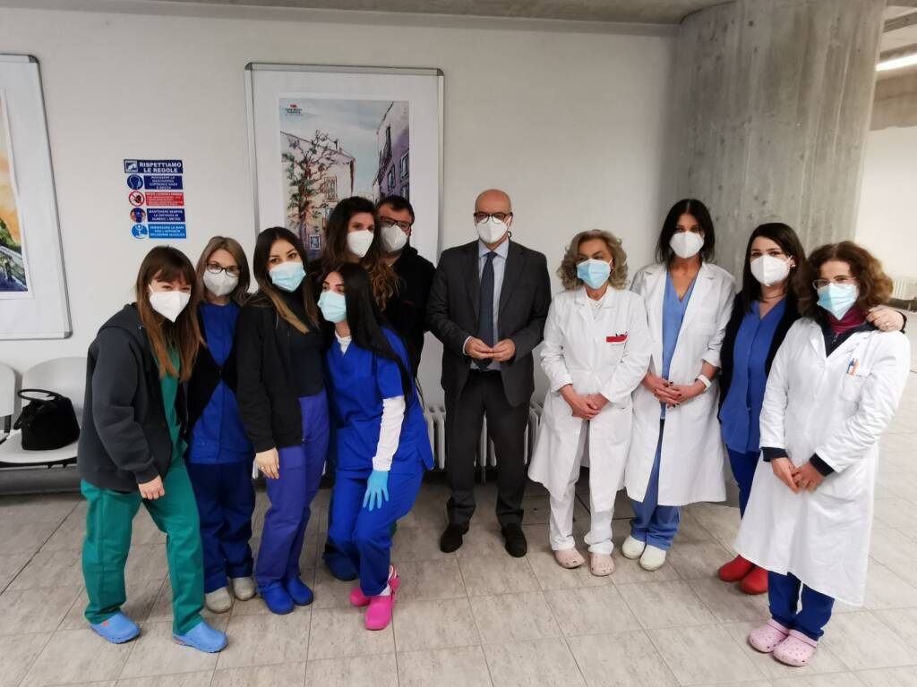 staff centro vaccini cardarelli donato toma antonietta licianci sanitari