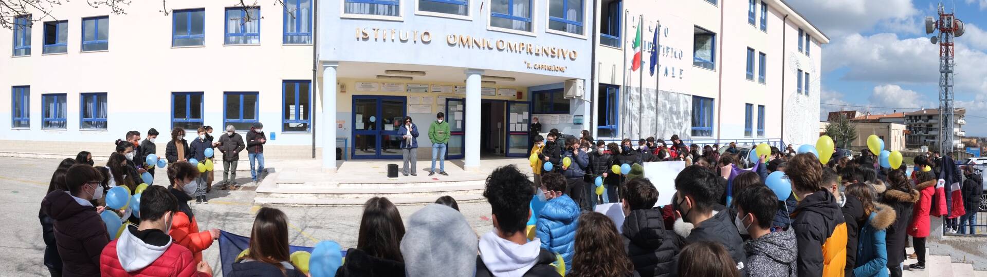 flash mob studenti santa croce pace