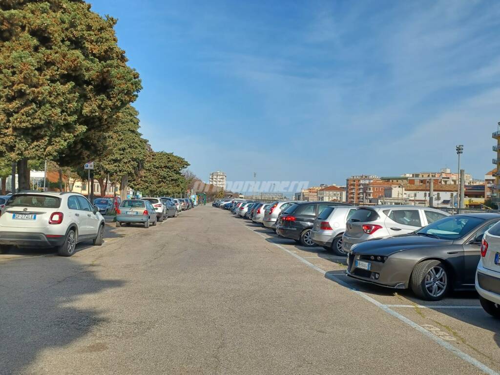 parcheggio viale trieste