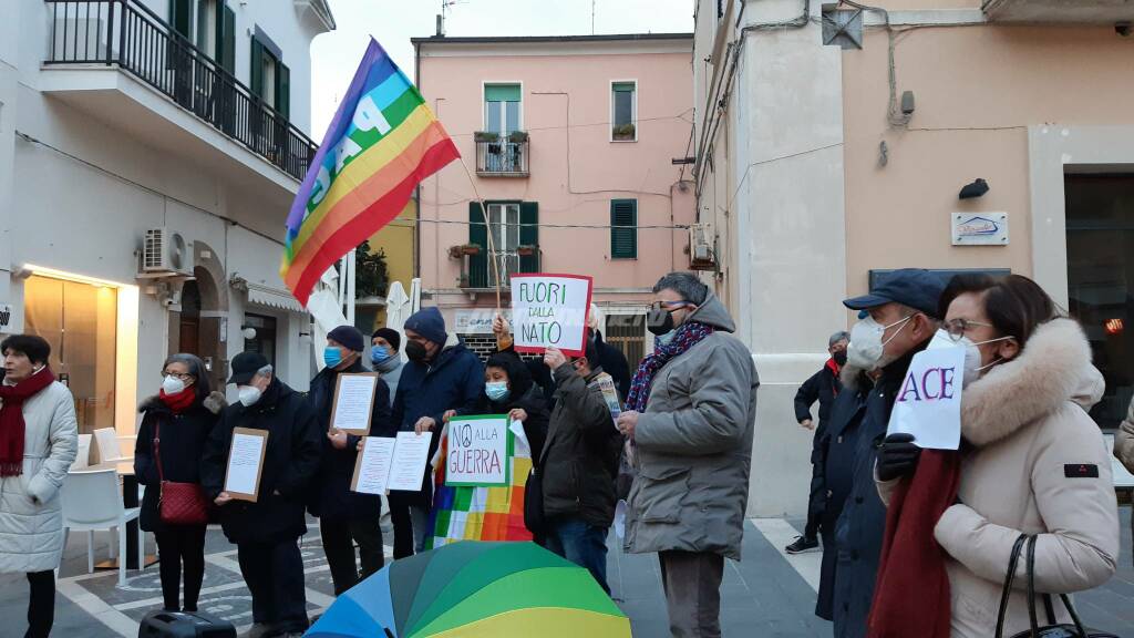 Manifestazione pace sinistra Termoli