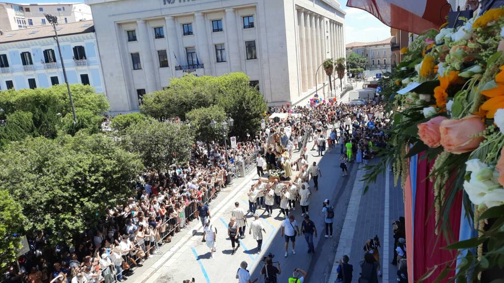 Misteri arrivo in piazza municipio