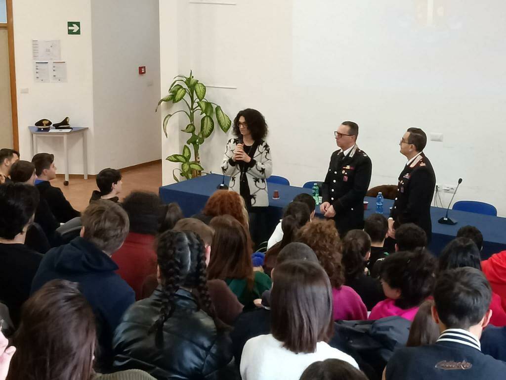 incontro cyberbullismo liceo classico