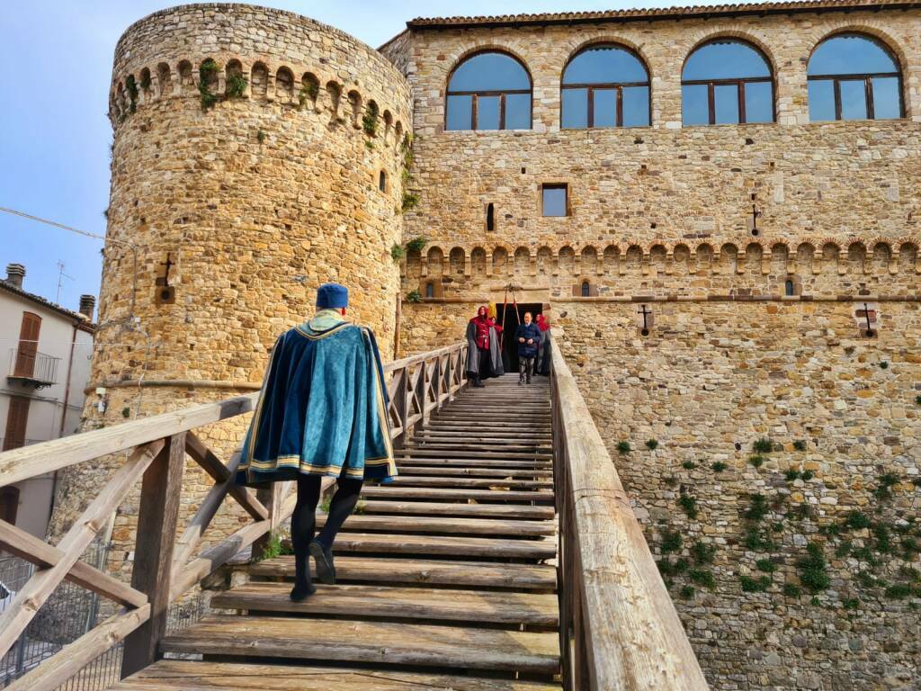 Crociati trinitari castello civitacampomarano