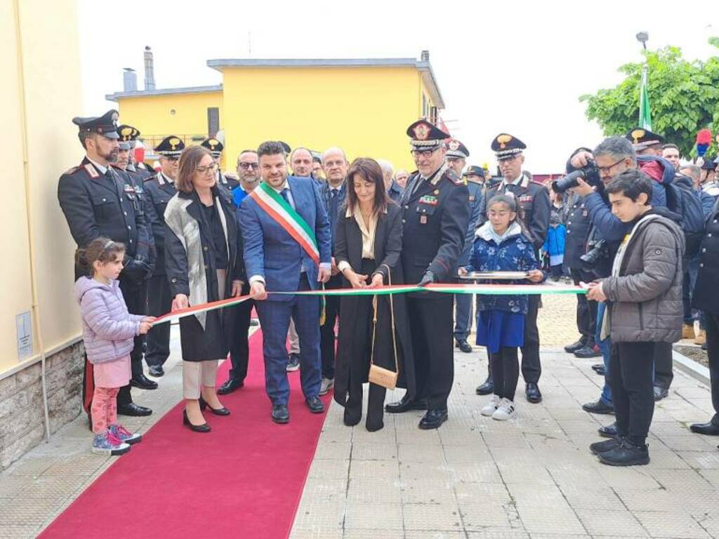 Inaugurazione caserma carabinieri toro 