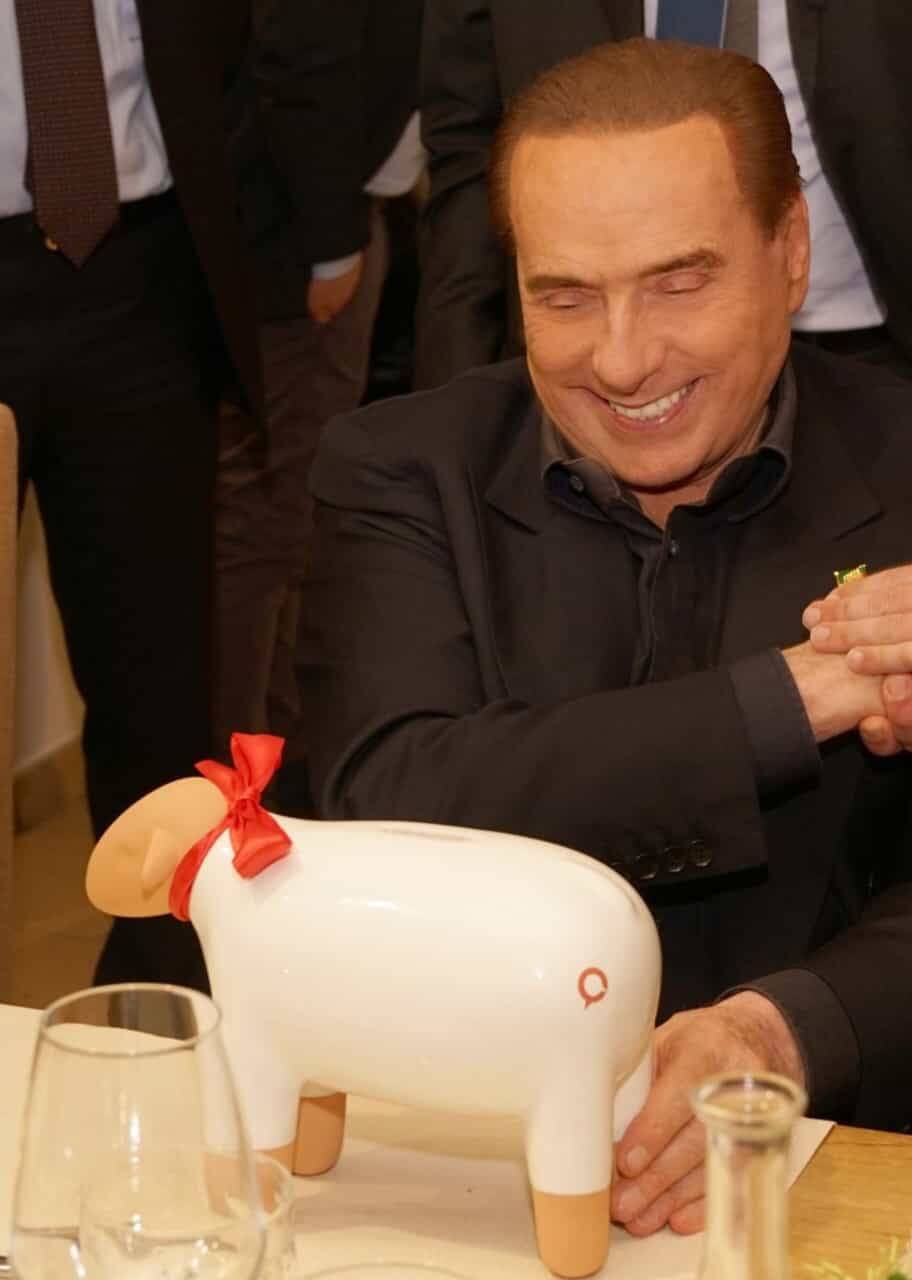 Berlusconi pecorella del sarà 