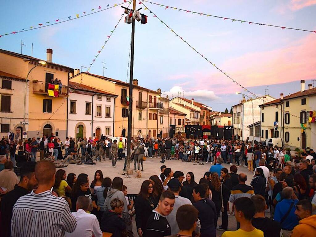 piazza festa baranello