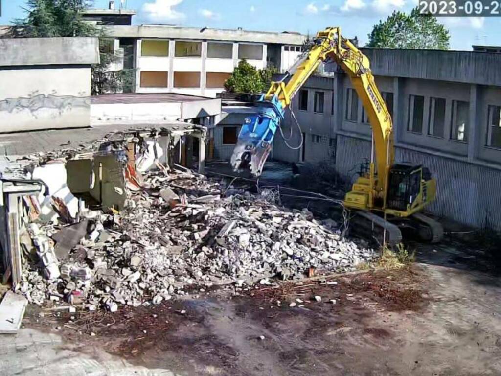 Scuola Montini campobasso demolizione