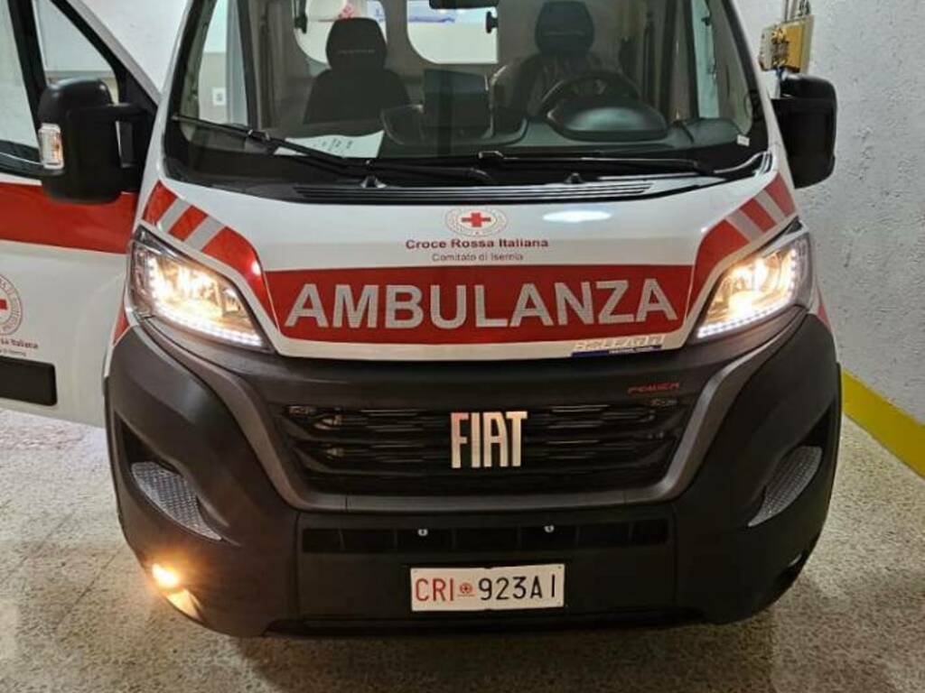 ambulanza 118 croce rossa is