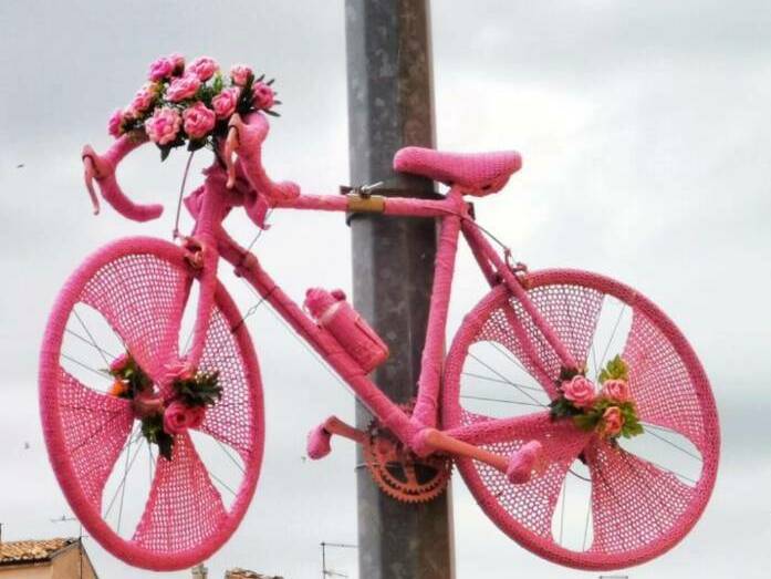 Bicicletta rosa 